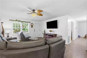 104 Sam Kinley Dr, Thomasville, NC 27360 - Photo 7