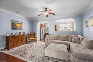 1025 Richmond Park Dr, Winston-Salem, NC 27103 - Photo 3