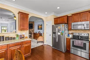1025 Richmond Park Dr, Winston-Salem, NC 27103 - Photo 7