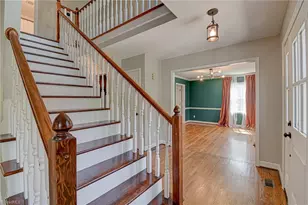 4104 Benton Creek Dr, Winston-Salem, NC 27106 - Photo 5