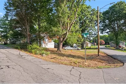 1005 Ava Street, Burlington, NC 27215 - Photo 5