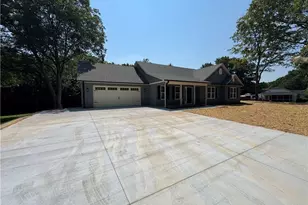 212 River St, East Bend, NC 27018 - Photo 9
