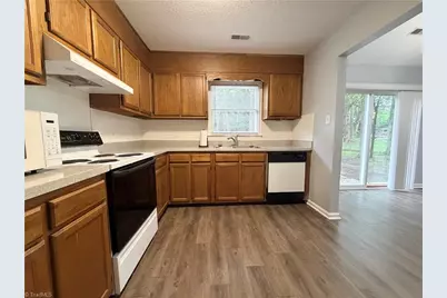 4607 Beechcroft Drive, Greensboro, NC 27407 - Photo 11