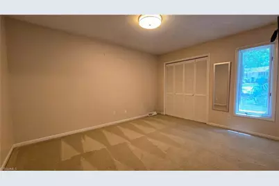 632 Browning Place, Winston-Salem, NC 27103 - Photo 9