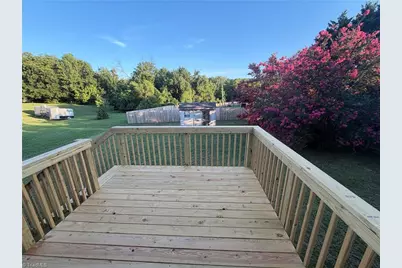 404 Mount Olive Drive, Greensboro, NC 27406 - Photo 17