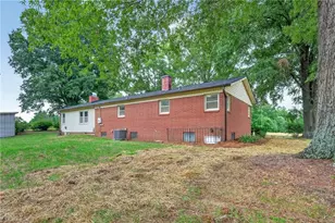 1401 Walnut St, Reidsville, NC 27320 - Photo 7