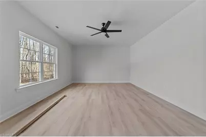 1913 Dockery Road, Reidsville, NC 27320 - Photo 15