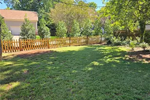 3703 Hickory Hill Dr, Greensboro, NC 27410 - Photo 27