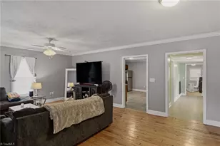 812 S Salisbury St, Mocksville, NC 27028 - Photo 9