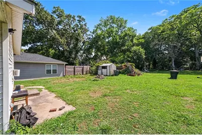 437 Fulton Street, Burlington, NC 27217 - Photo 11