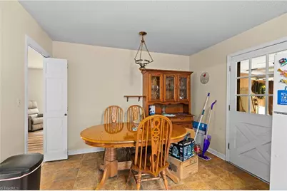 107 Hickory Street, Boonville, NC 27011 - Photo 9