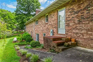 107 Hickory St, Boonville, NC 27011 - Photo 19