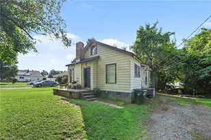 2312 Moran St, Burlington, NC 27215 - Photo 3