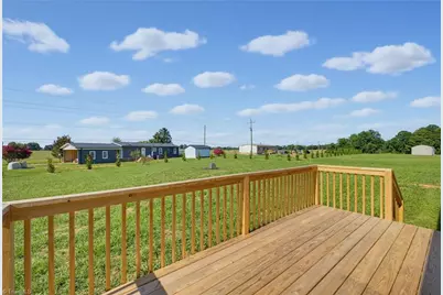 4727 Nc Highway 67, Boonville, NC 27011 - Photo 17