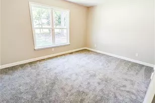 121 Maplewood Ave, Thomasville, NC 27360 - Photo 7
