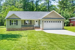 121 Maplewood Ave, Thomasville, NC 27360 - Photo 1