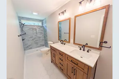121 Maplewood Avenue, Thomasville, NC 27360 - Photo 9