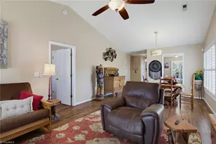 901 Glen Gate Cir, Kernersville, NC 27284 - Photo 17