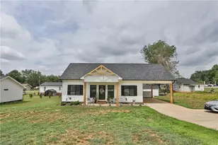 1307 Unifi Industrial Dr, Yadkinville, NC 27055 - Photo 33