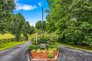6352 Turnpike Rd, High Point, NC 27263 - Photo 47