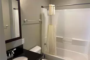 206 Grover St, Winston-Salem, NC 27101 - Photo 15