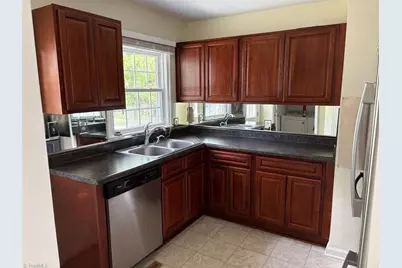 206 Grover Street, Winston-Salem, NC 27101 - Photo 11
