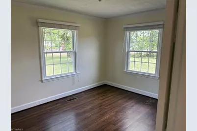 206 Grover Street, Winston-Salem, NC 27101 - Photo 19