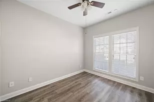5817 Fox Point Cir, Winston-Salem, NC 27104 - Photo 5
