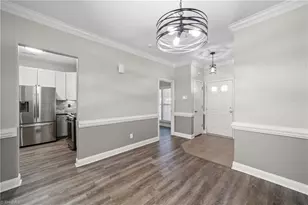 5817 Fox Point Cir, Winston-Salem, NC 27104 - Photo 11