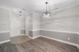 5817 Fox Point Cir, Winston-Salem, NC 27104 - Photo 9