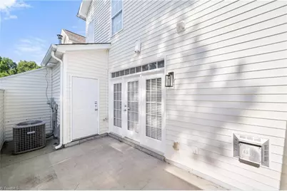 5817 Fox Point Circle, Winston-Salem, NC 27104 - Photo 41