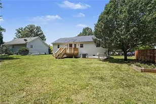 388 Meadow Lark Ln, Thomasville, NC 27360 - Photo 27