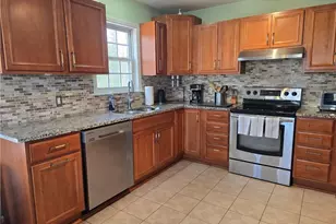 2837 Bridgeport Dr, Winston-Salem, NC 27103 - Photo 9