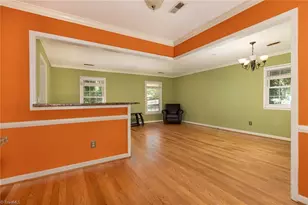 5406 Courtfield Dr, Greensboro, NC 27455 - Photo 15