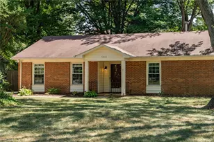 5406 Courtfield Dr, Greensboro, NC 27455 - Photo 3