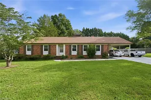 120 Tangle Dr, Jamestown, NC 27282 - Photo 1