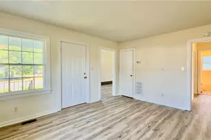 1512 Andover Ave, Greensboro, NC 27405 - Photo 5
