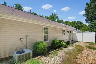 1965 Camden Forest Dr, Winston-Salem, NC 27127 - Photo 27