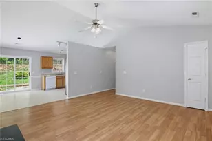 1965 Camden Forest Dr, Winston-Salem, NC 27127 - Photo 5