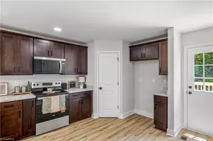 912 Roosevelt St, Winston-Salem, NC 27105 - Photo 11