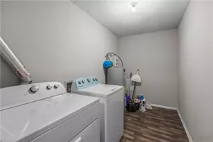 2270 Sunderland Rd, Winston-Salem, NC 27103 - Photo 11