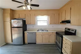 1600 Windsong Ct, Winston-Salem, NC 27127 - Photo 5