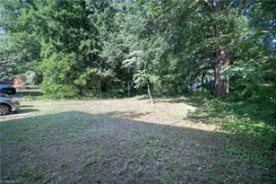 902 Josephine Boyd St, Greensboro, NC 27408 - Photo 29