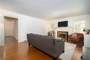 902 Josephine Boyd St, Greensboro, NC 27408 - Photo 13