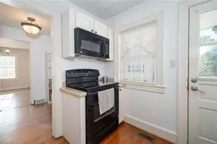 902 Josephine Boyd St, Greensboro, NC 27408 - Photo 17