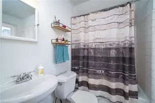 902 Josephine Boyd St, Greensboro, NC 27408 - Photo 25