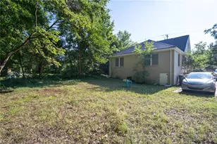 902 Josephine Boyd St, Greensboro, NC 27408 - Photo 27