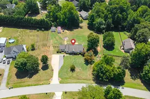 207 Whitestone Dr, Greensboro, NC 27455 - Photo 31