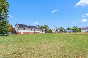 207 Whitestone Dr, Greensboro, NC 27455 - Photo 29