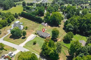207 Whitestone Dr, Greensboro, NC 27455 - Photo 35